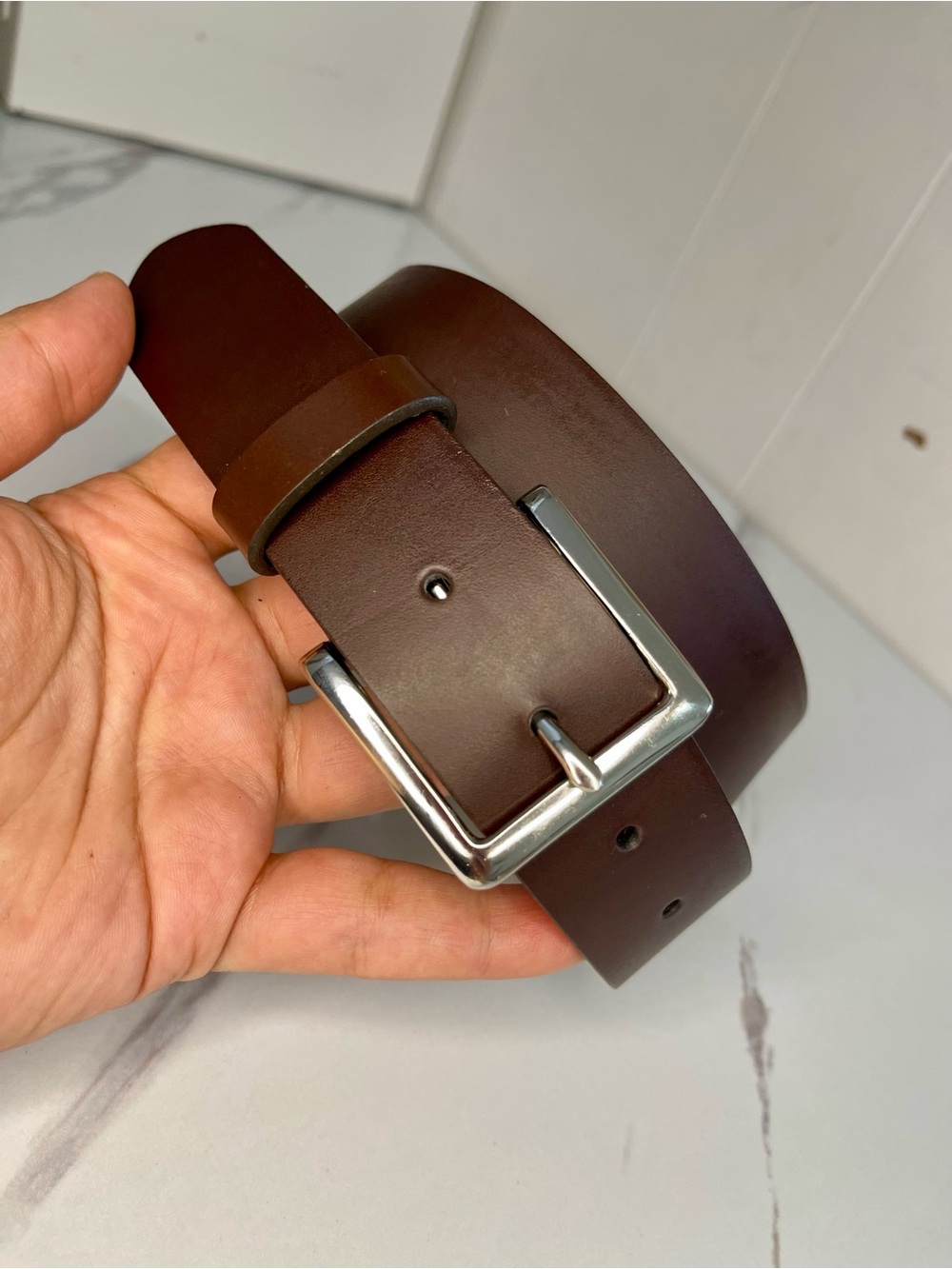 GAP Brown Genuine Leather Belt with Silver Buckle XS fits 33”